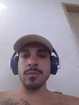 Snapshot of branquintatto chatting on 10.20.25 branquintatto online show from 10.20.25