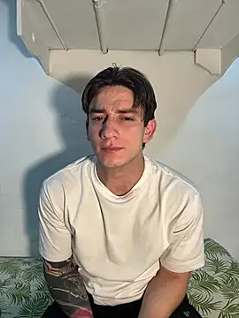 Snapshot of AteneoJr chatting on 02.01.26 AteneoJr online show from 02.01.26