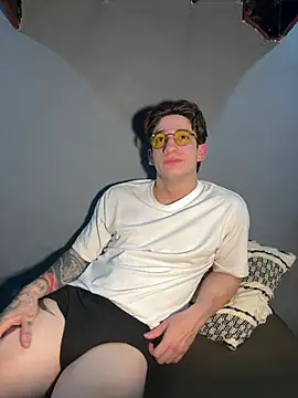 Snapshot of AteneoJr chatting on 03.01.26 AteneoJr online show from 03.01.26