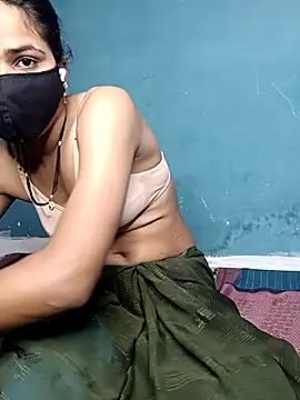 Naughty-Mayaa online show from 10.28.25