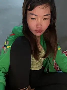 Snapshot of Sunny_lotus chatting on 11.20.25 Sunny lotus online show from 11.20.25