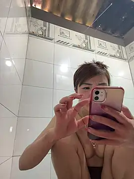 Snapshot of Sunny_lotus chatting on 02.16.26 Sunny lotus online show from 02.16.26