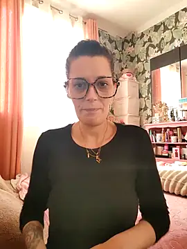 Snapshot of Mila_Luciphya chatting on 04.03.26 Mila Luciphya online show from 04.03.26