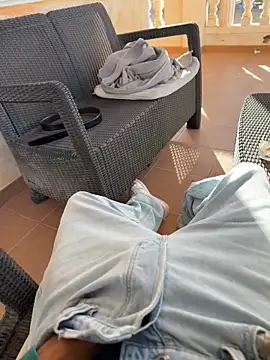 Snapshot of Manu97k chatting on 11.12.25 Manu97k online show from 11.12.25