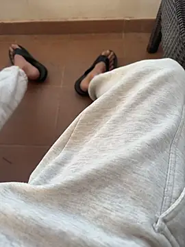 Snapshot of Manu97k chatting on 11.15.25 Manu97k online show from 11.15.25