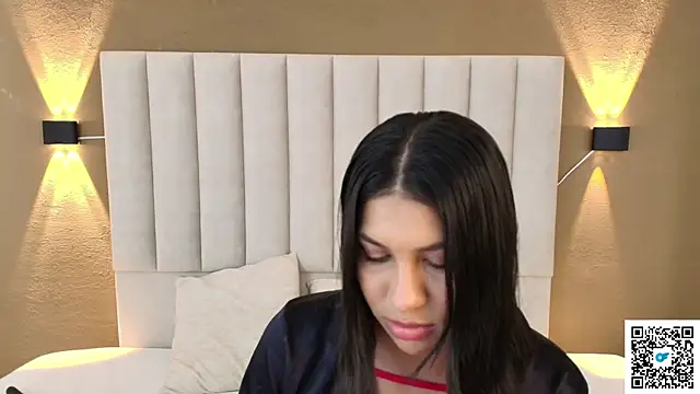 Snapshot of goddess_saori_ chatting on 10.08.25 goddess saori online show from 10.08.25