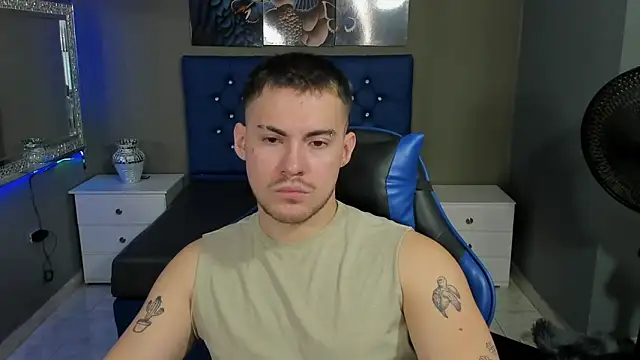 BrunoWalkerr online show from 09.11.25