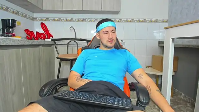 BrunoWalkerr online show from 09.16.25