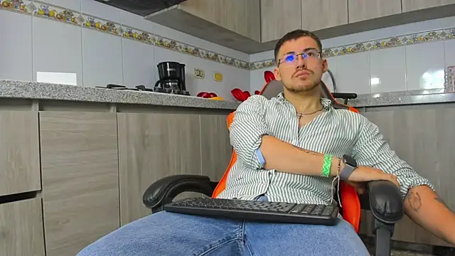 BrunoWalkerr online show from 09.19.25