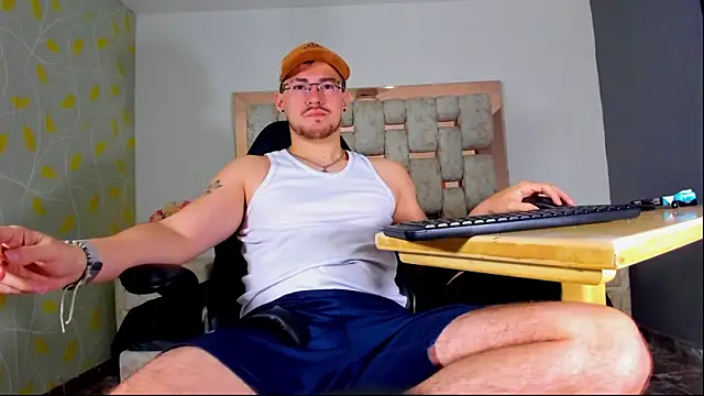 BrunoWalkerr online show from 10.07.25