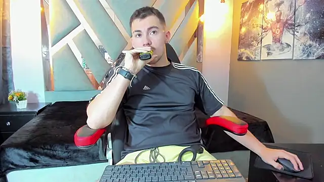 BrunoWalkerr online show from 10.15.25