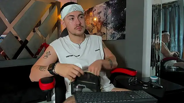 BrunoWalkerr online show from 10.17.25