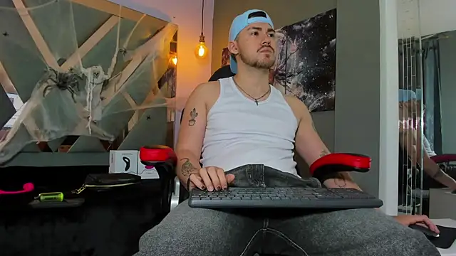 BrunoWalkerr online show from 10.24.25