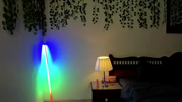 Snapshot of Ariana_Spring chatting on 10.16.25 Ariana Spring online show from 10.16.25