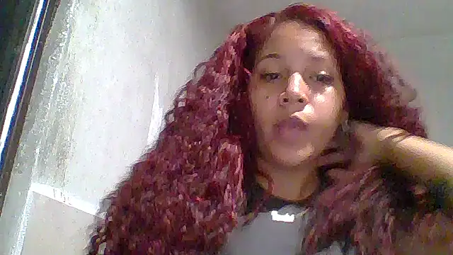 Daila Lucia online show from 11.24.25