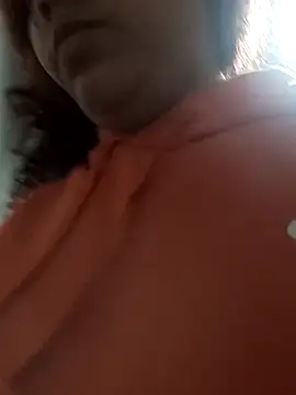 Daila Lucia online show from 02.19.26