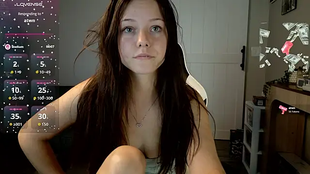 Snapshot of lilbbyily chatting on 07.17.26 lilbbyily online show from 07.17.26