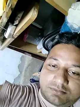 Snapshot of sumit_19 chatting on 10.21.25 sumit 19 online show from 10.21.25