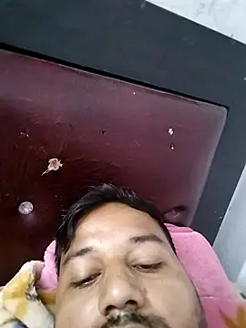 Snapshot of sumit_19 chatting on 11.08.25 sumit 19 online show from 11.08.25