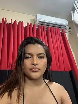 Snapshot of XMysteriousMe chatting on 04.22.26 XMysteriousMe online show from 04.22.26
