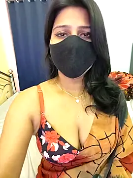hoty sonali online show from 09.18.25