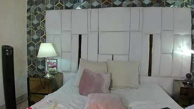 Snapshot of angel_dthroat3 chatting on 10.30.25 angel dthroat3 online show from 10.30.25