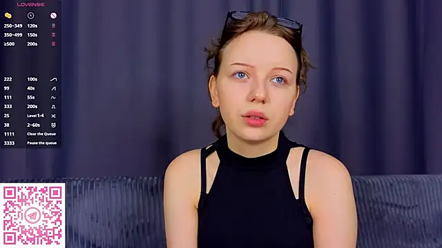 EmiliSaren online show from 09.08.25