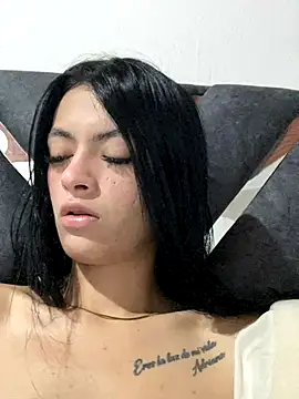 Snapshot of LiaCollings chatting on 09.13.25 LiaCollings online show from 09.13.25