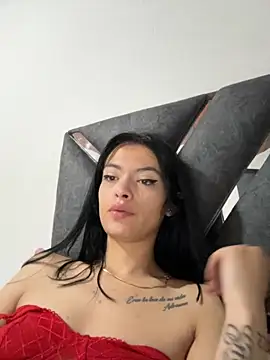 LiaCollings online show from 11.30.25