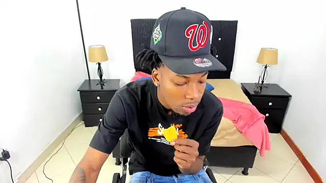 maikol monstercock online show from 09.30.25