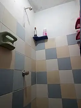 Snapshot of SweetMichel_ chatting on 10.10.25 SweetMichel online show from 10.10.25