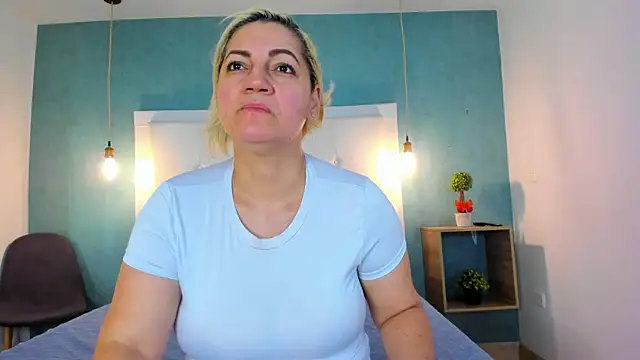 Heidy milf online show from 01.17.26