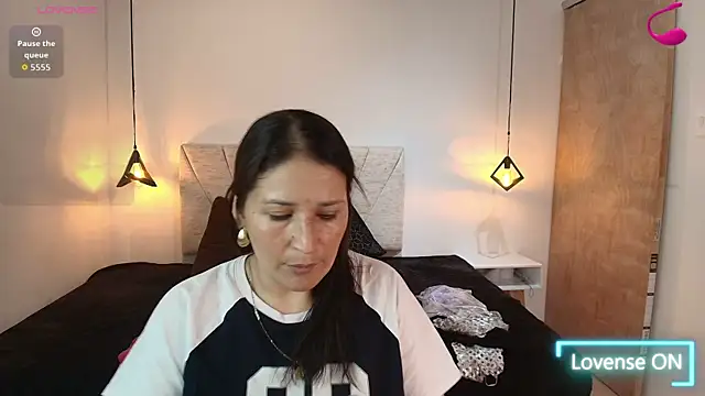 Snapshot of Barbara_fox__ chatting on 06.16.26 Barbara fox online show from 06.16.26