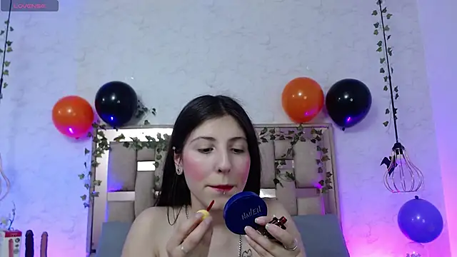 ScarlettRox online show from 10.28.25