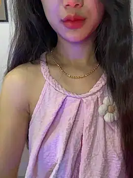 Snapshot of Sexlove_bb chatting on 10.31.25 Sexlove bb online show from 10.31.25