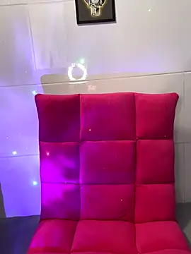 Snapshot of Sexlove_bb chatting on 11.04.25 Sexlove bb online show from 11.04.25