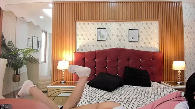 Sophie Calloway online show from 09.10.25