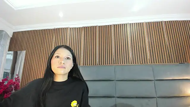 Sophie Calloway online show from 09.26.25