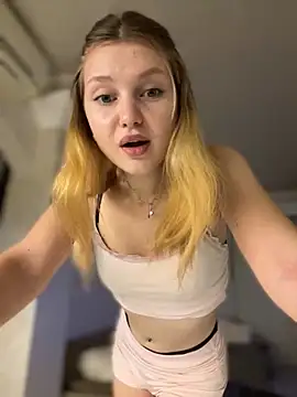 Emaline Fane online show from 12.03.25