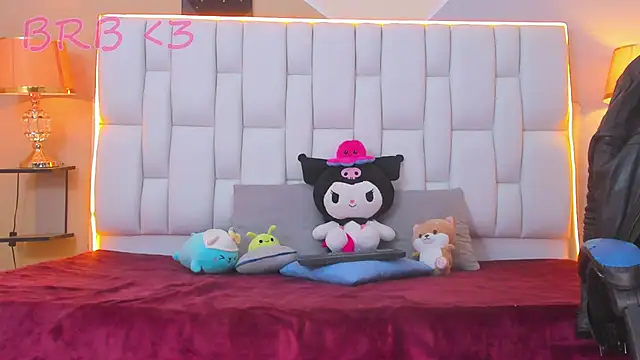 Snapshot of MilkWhore1 chatting on 09.09.25 MilkWhore1 online show from 09.09.25