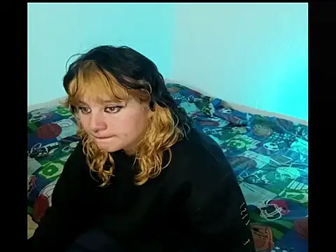  MoonBlue  online show from 09.24.25