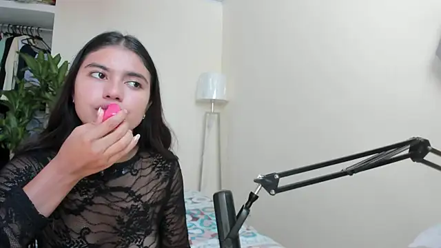 ikaweri online show from 10.23.25