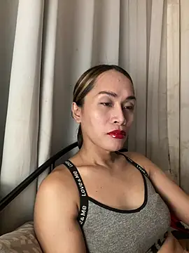 Snapshot of RomanticPearlTS chatting on 02.20.26 RomanticPearlTS online show from 02.20.26