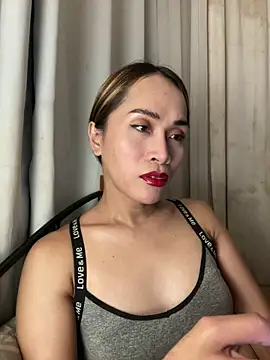 Snapshot of RomanticPearlTS chatting on 02.28.26 RomanticPearlTS online show from 02.28.26