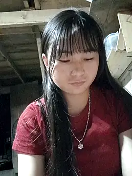 Snapshot of Sunyinn chatting on 10.08.25 Sunyinn online show from 10.08.25