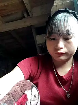 Snapshot of Sunyinn chatting on 10.20.25 Sunyinn online show from 10.20.25