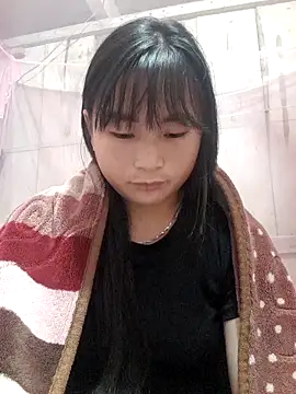 Snapshot of Sunyinn chatting on 10.25.25 Sunyinn online show from 10.25.25