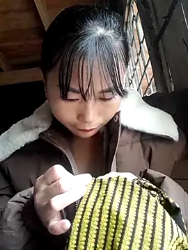 Snapshot of Sunyinn chatting on 10.29.25 Sunyinn online show from 10.29.25