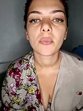 Snapshot of LadyNora chatting on 10.08.25 LadyNora online show from 10.08.25