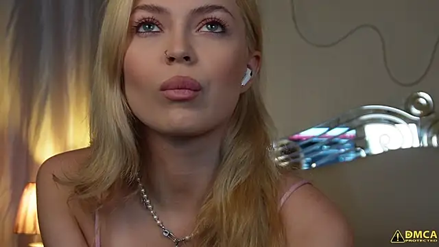 kellypeachcake online show from 10.21.25